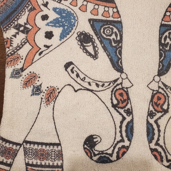 Bundle of 2 elephant shirts - Picture 6 of 9